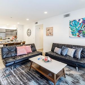 Hollywood Furnished Apartments